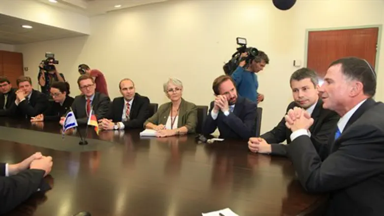 אדלשטיין במפגש