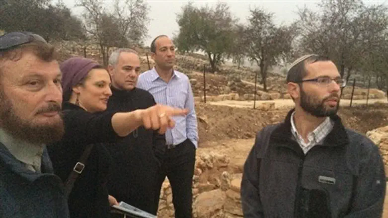 השר שטייניץ בשילה הקדומה