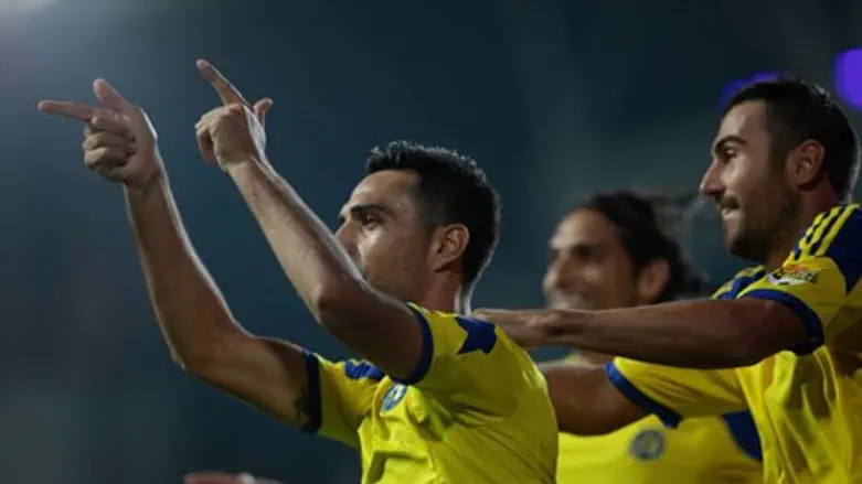 זהבי. יחגוג על הפועל?