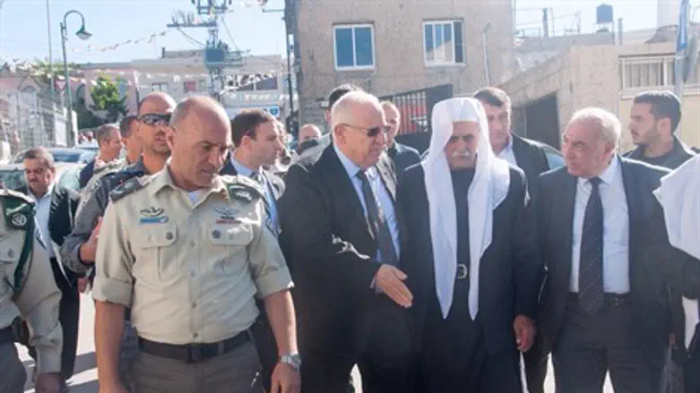 ריבלין מנחם את המשפחה