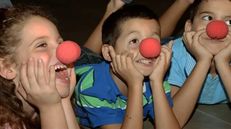 מה זה מצחיק?