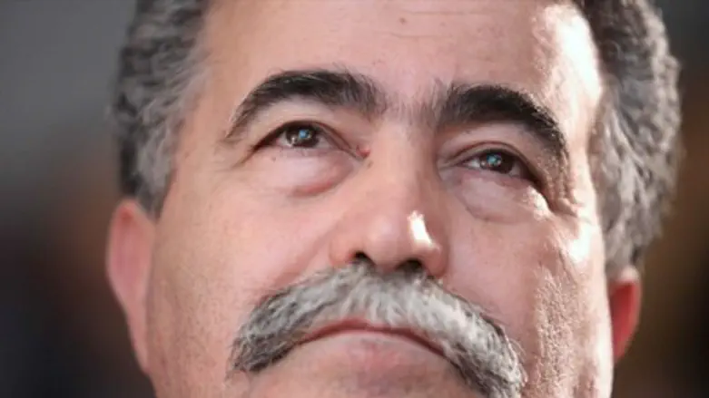 Амир Перец