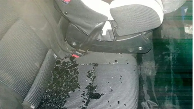 Последствия "каменной атаки". Иллюстрация