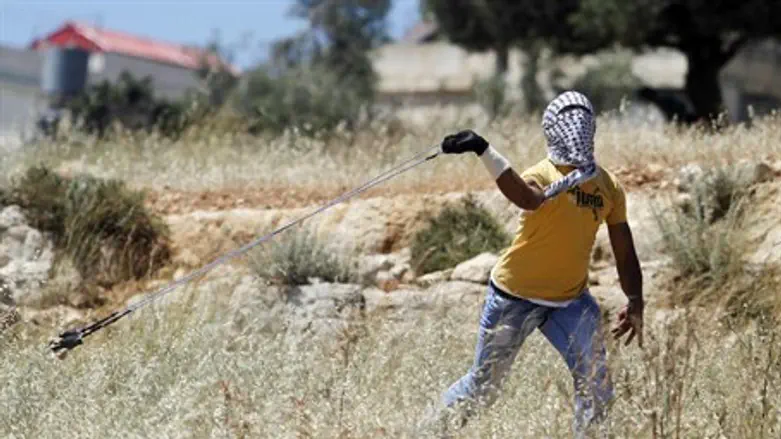 ערבי טרור אבנים