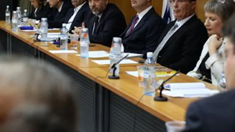 ליברמן בועדת חוץ וביטחון