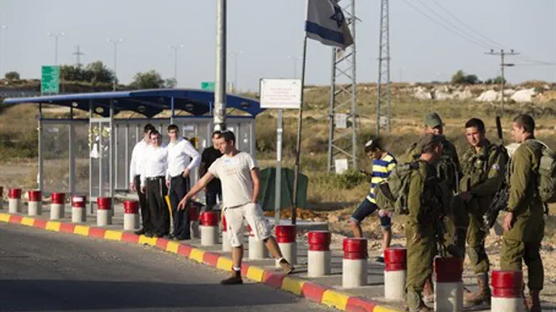 Поездка автостопом (Иллюстрация)