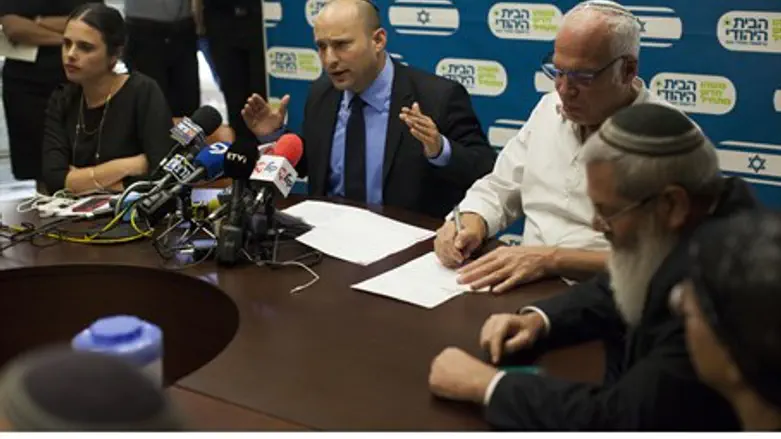 Bennett with senior Jewish Home party MKs (fi