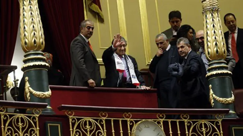 PA delegate to Spain, Musa Amer Odeh, celebra