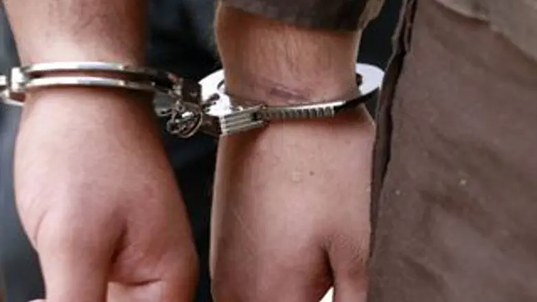 קיבלו במרמה עשרות מיליוני דולרים