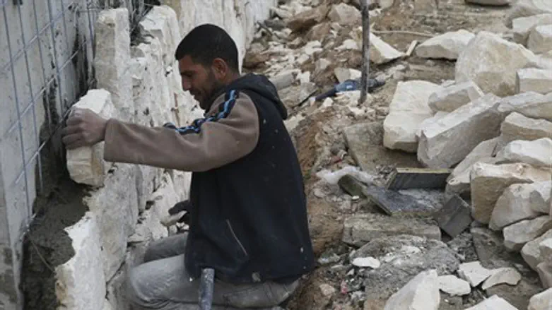 Arab construction worker in Jerusalem