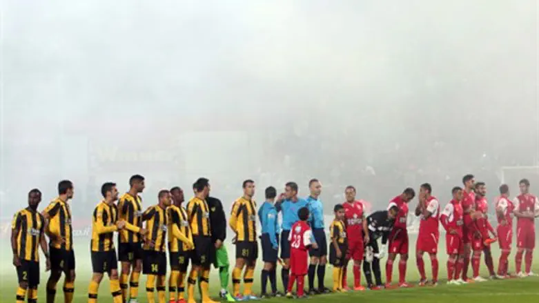 זו שאירחה וזו שנענשה