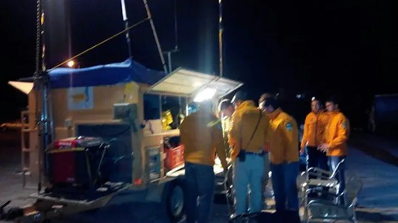 המחלצים. אמש