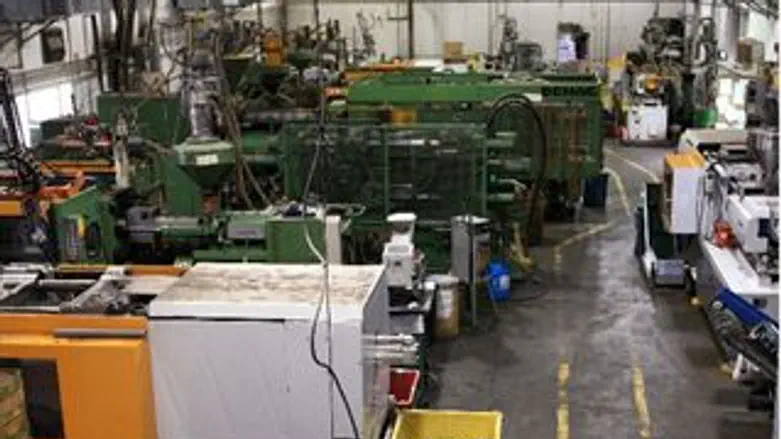 מפעלים בצרות...