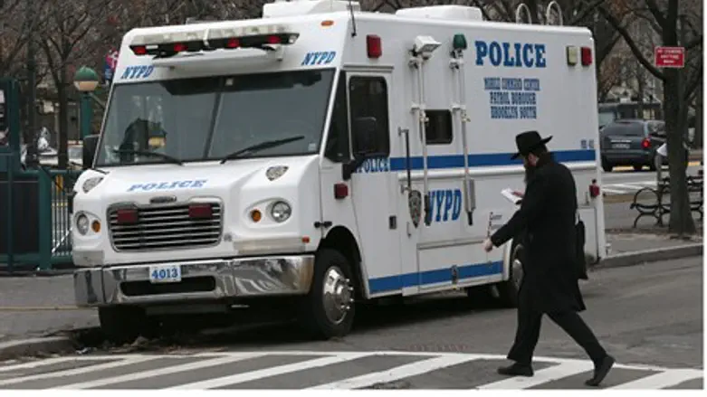NYPD vehicle stationed outside 770 Chabad center