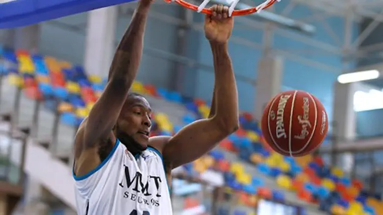 מרקוס סלוטר. בדרך לתל אביב?