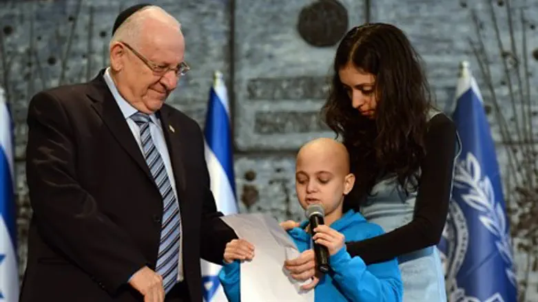 ריבלין עם הילדה אמילי