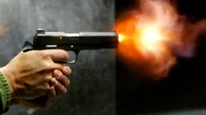 אקדח יורה. אילוסטרציה