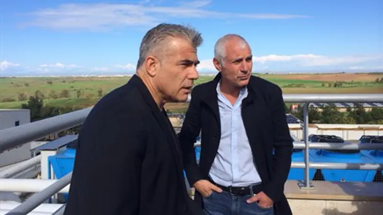 לפיד במועצת אשכול