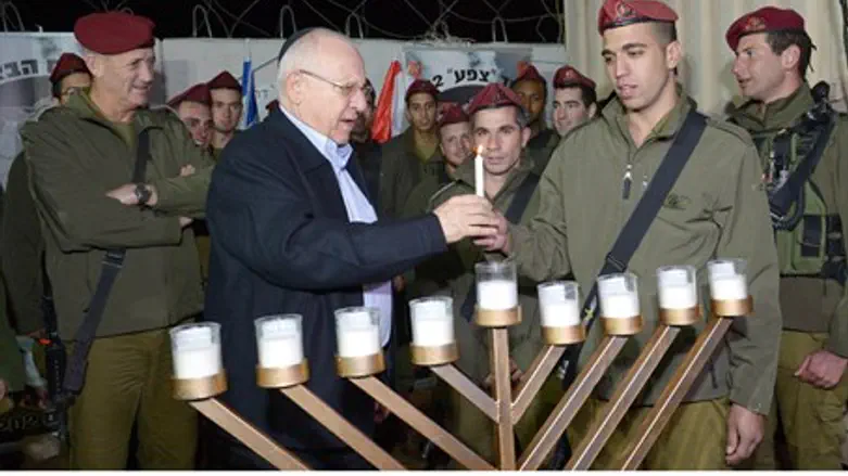 Ханука на военной базе