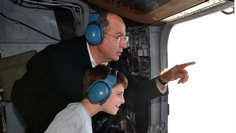 Моше Яалон и Ури Гринберг