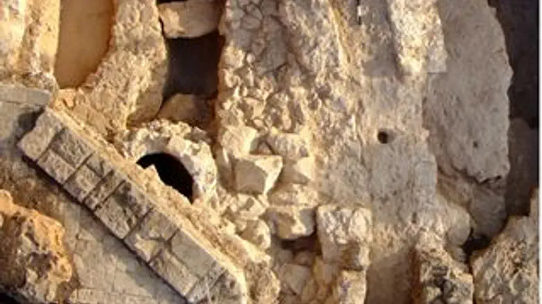 שרידי אמת המים העות'מאנית בשכונת משכנות שאנני