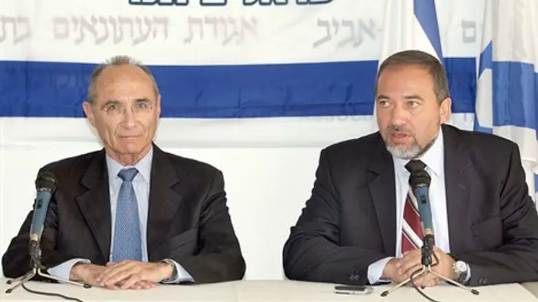ליברמן ולנדאו. ארכיון