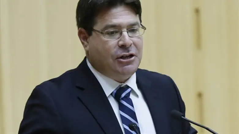 Офир Акунис