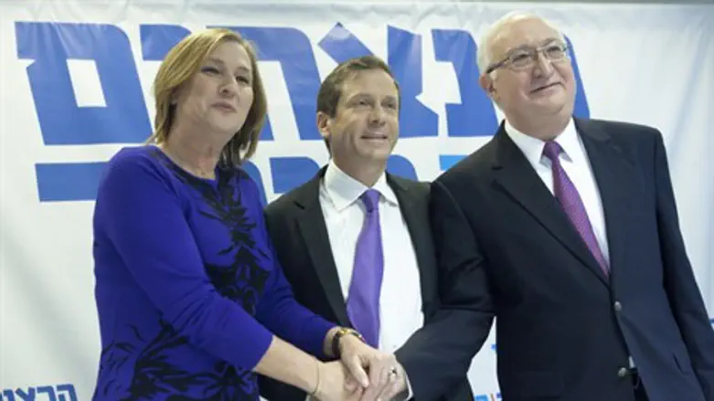 טרכטנברג מצטרף לעבודה