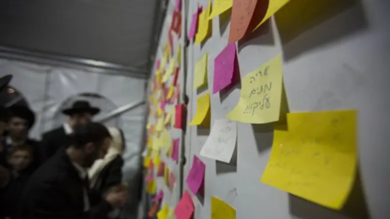 במאהל מול ביתו של דרעי