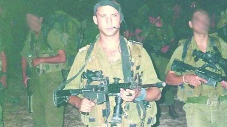 נפתלי בנט בשירות הצבאי