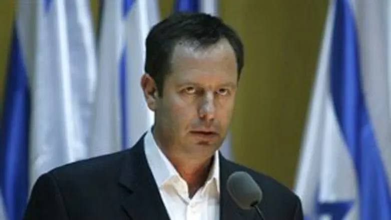 מוסאווי אינו אחמדינג'אד. ח"כ פינס