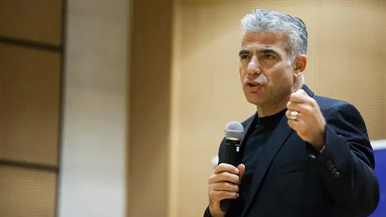 שר אוצר, גם אם הוא אמיד, חייב להבין את מצוקת השכבות החלשות. יאיר לפיד