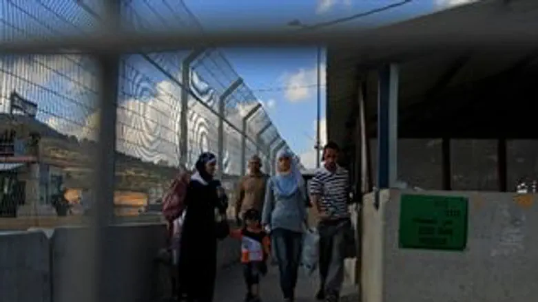 זכויות מימין ומשמאל. מחסום חווארה