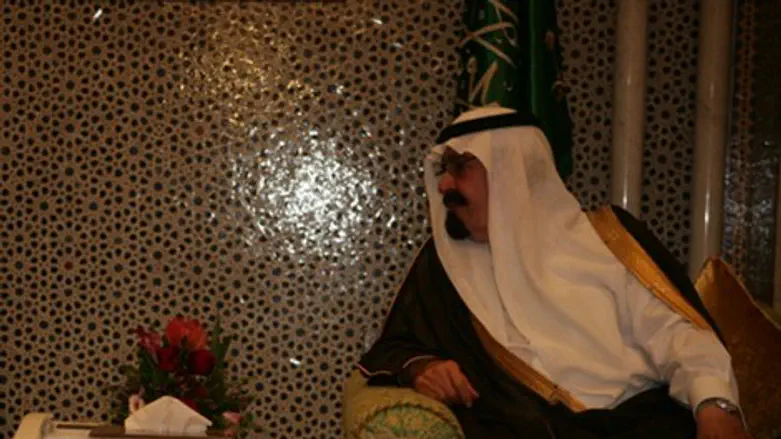 מברך על הפתווא. המלך עבדאללה