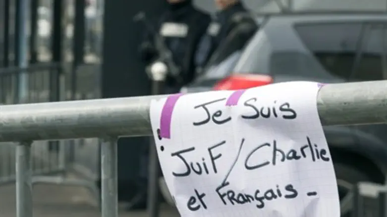 'I am Jewish / Charlie and French'