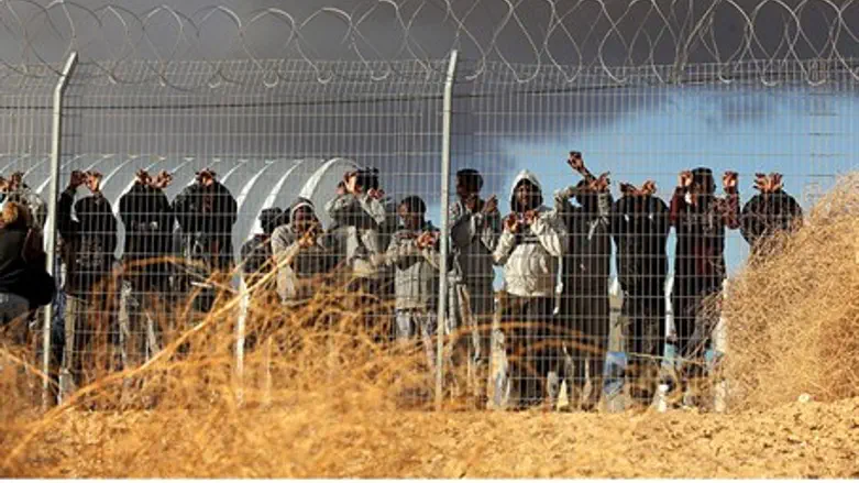 Holot detention center