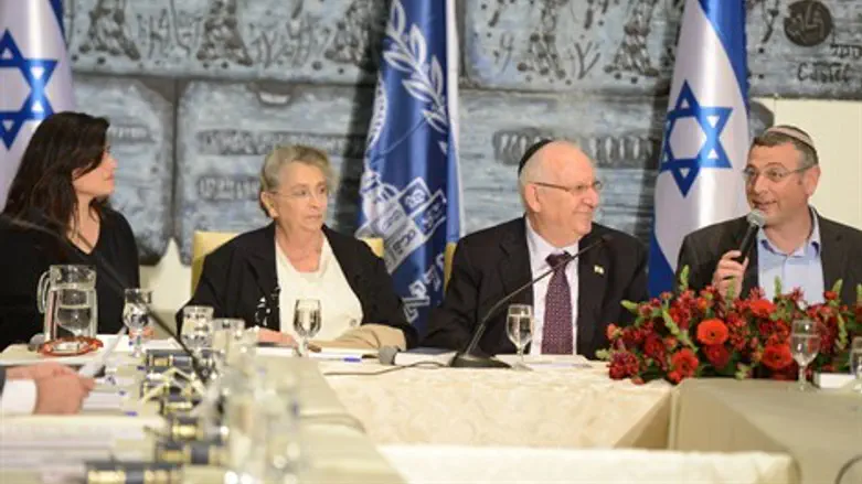 שיעור תנ''ך בבית הנשיא