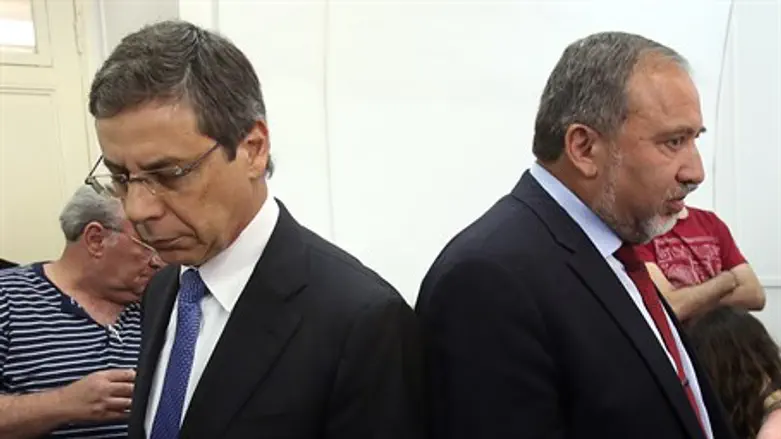 Danny Ayalon, Avigdor Liberman
