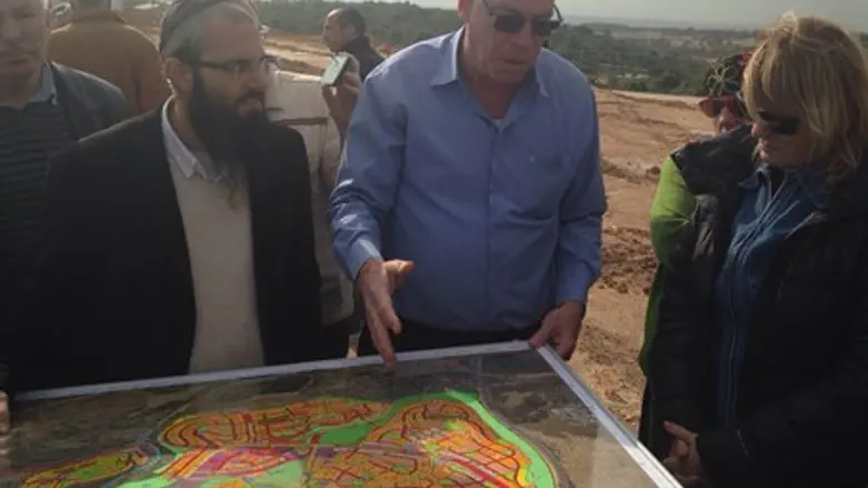 Ури Ариэль в Харише