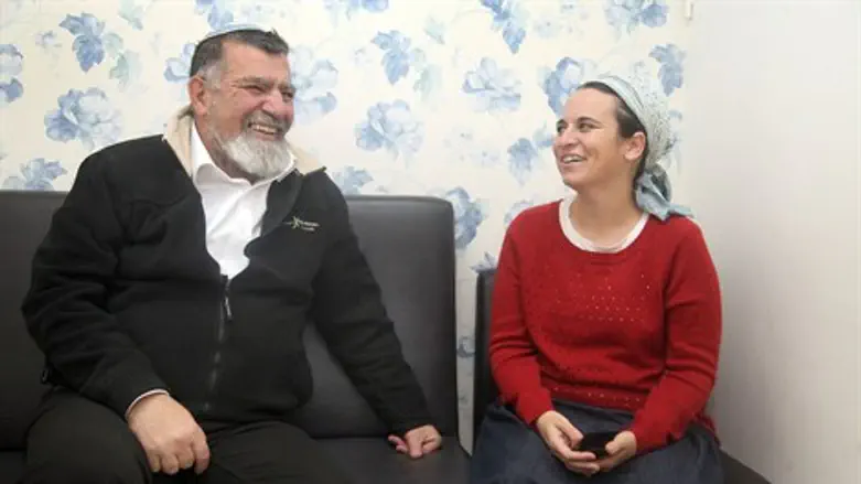 שפירא ומסיקה.