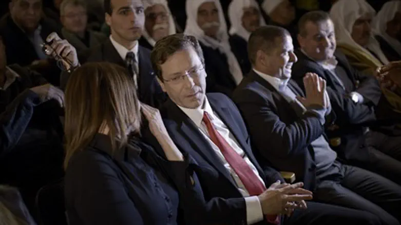 מצליח במקומות שאחרים נכשלו. הרצוג