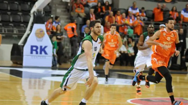 חיפה. לא עצרה בכתום