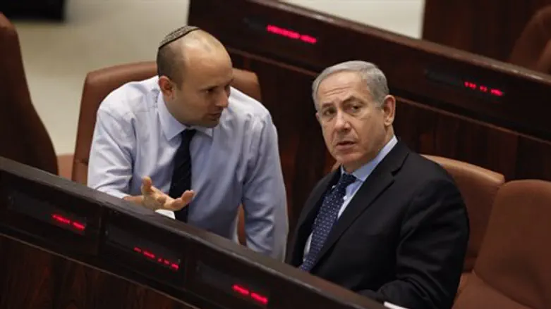 כשר חוץ הוא יתקשה לחלוק על עמדתו של ראש הממשלה בעניין המדינה הפלשתינית. בנט עם נתניהו