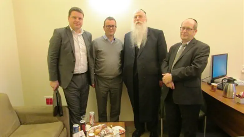 המפגש של ח"כ פרוש והשגריר