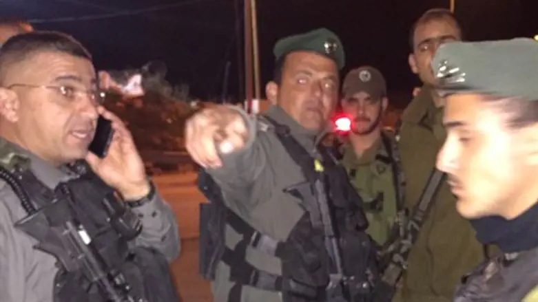 צומת תפוח, הערב