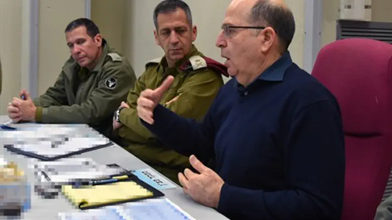 שר הביטחון בהערכת מצב