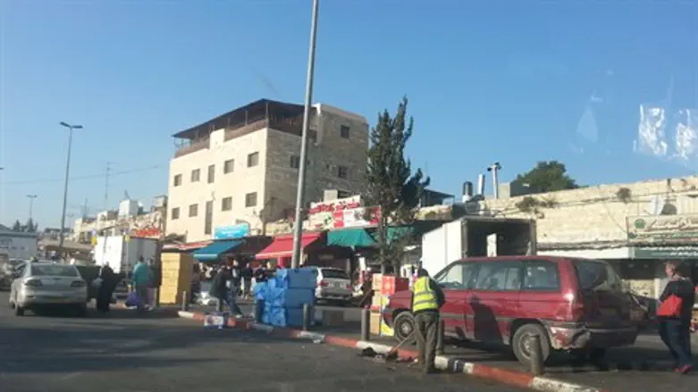 מחליף ידיים. המתחם המדובר