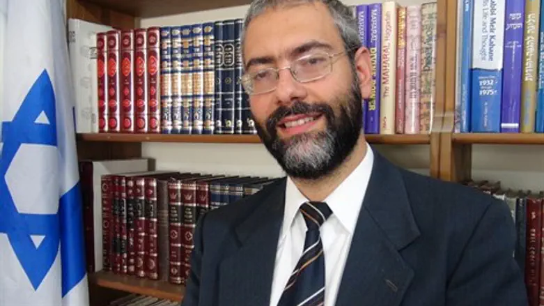 רבה של סלוניקי לשעבר הרב מרדכי פריזיס