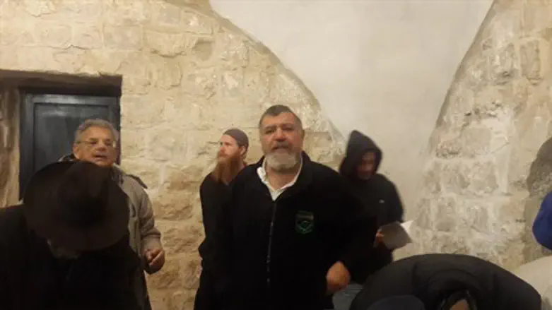 ראש מועצת שומרון בקבר יוסף