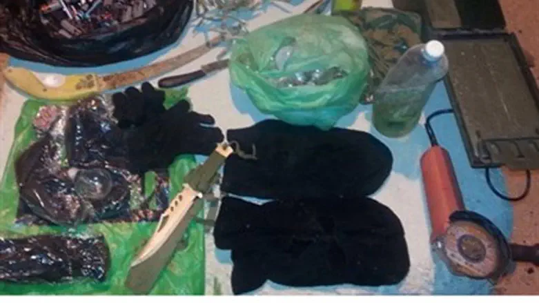 Police loot from Yitzhar